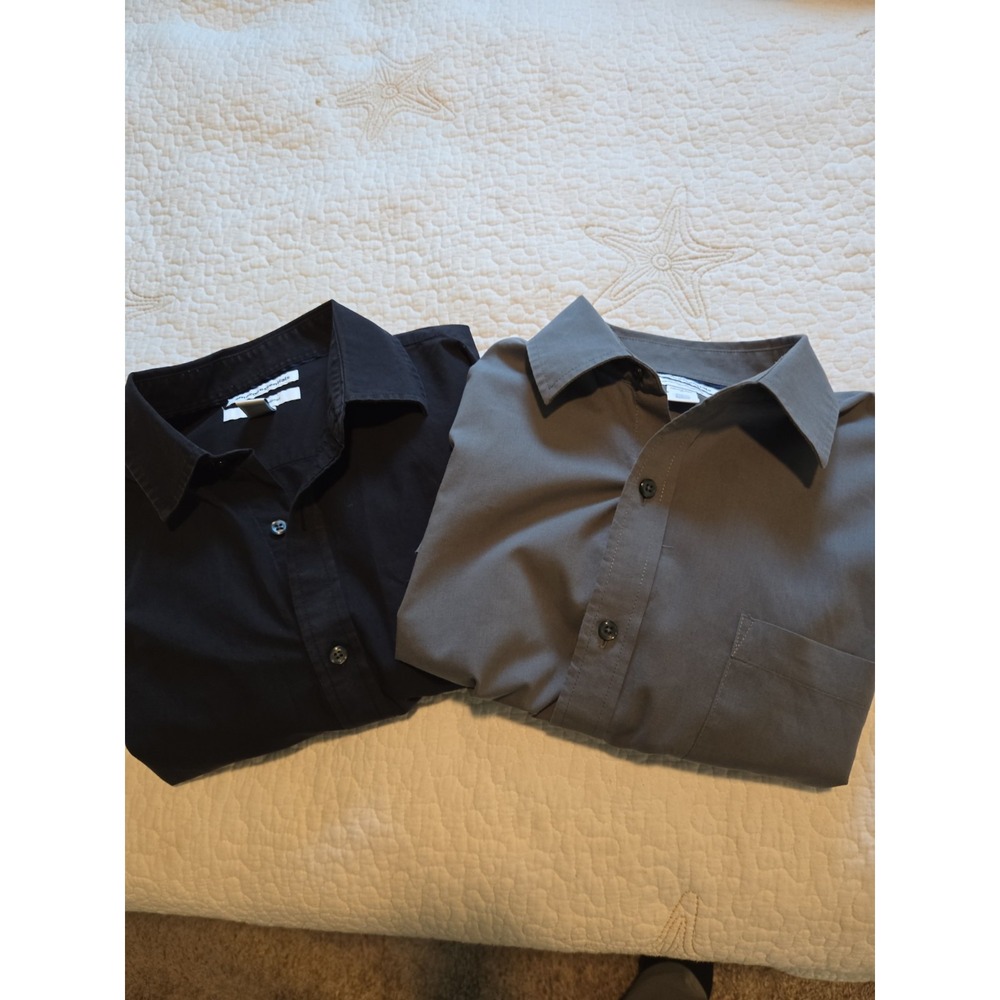 2 Amazon Essentials Mens Button-up Collared Shirts Gray and Black Size Medium